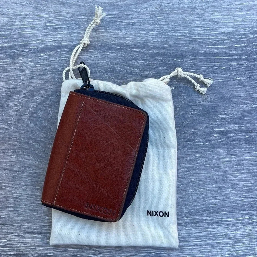 Nixon Orbit Zip Card Leather Wallet, saddle - Picture 8 of 9